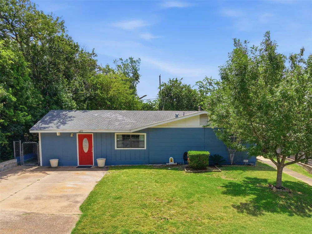 4611 S 2nd Street Austin, TX 78745