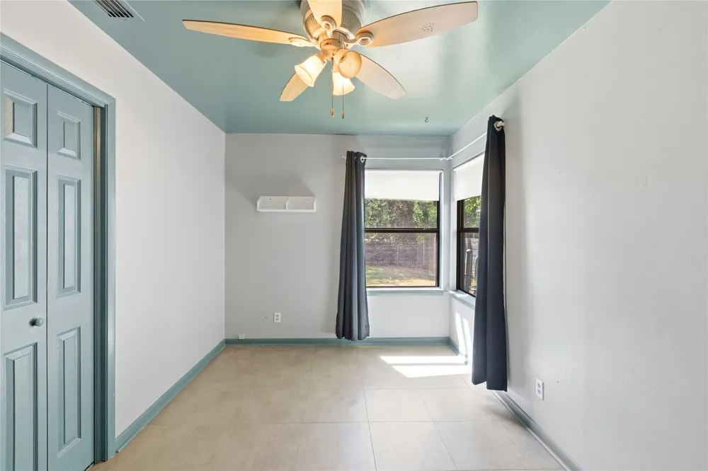 4611 S 2nd Street Austin, TX 78745