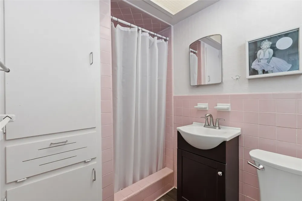 4611 S 2nd Street Austin, TX 78745