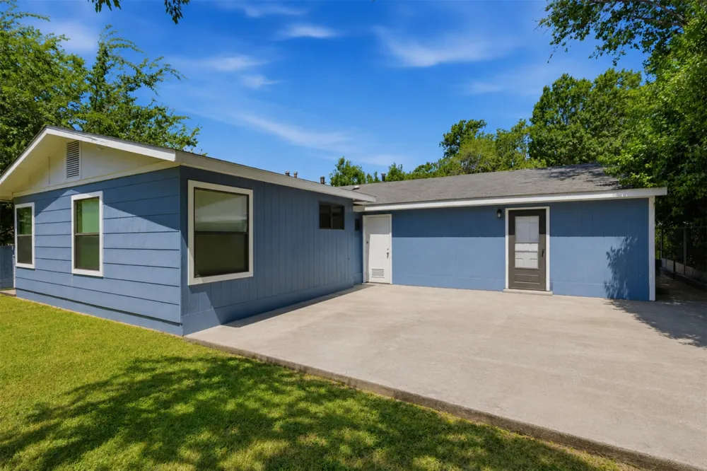 4611 S 2nd Street Austin, TX 78745