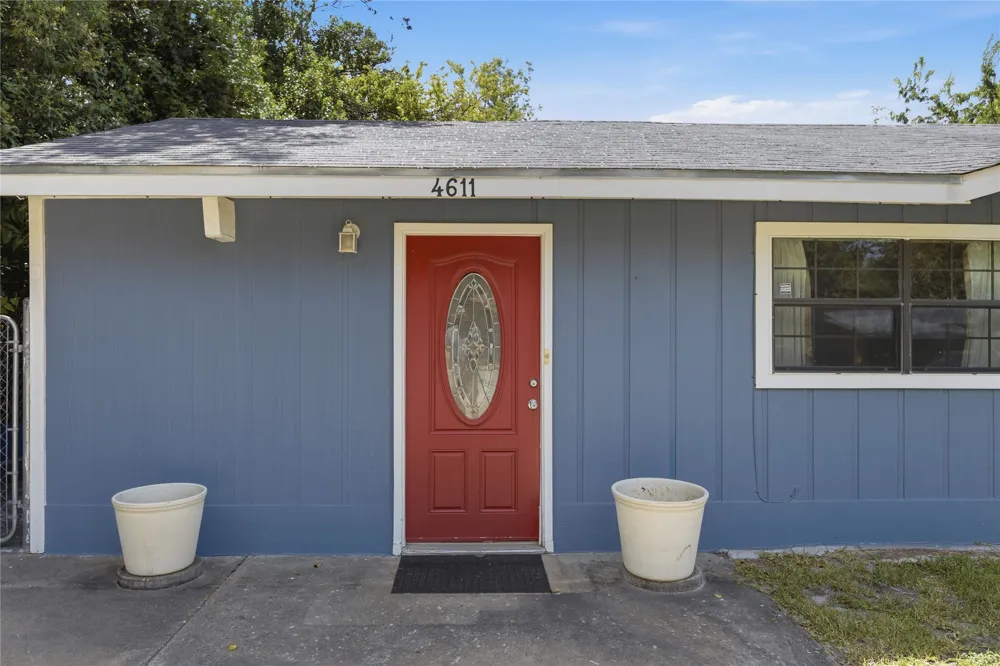 4611 S 2nd Street Austin, TX 78745