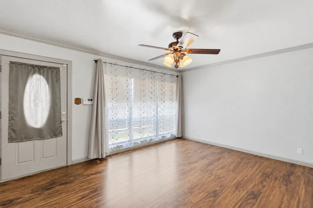 4611 S 2nd Street Austin, TX 78745