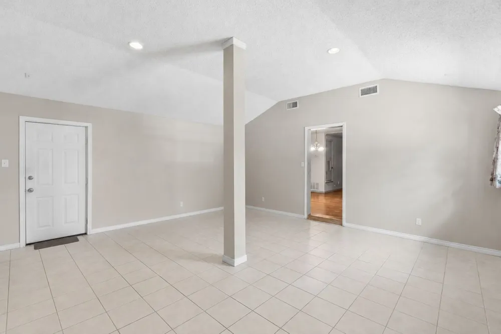 4611 S 2nd Street Austin, TX 78745