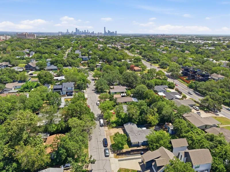 4611 S 2nd Street Austin, TX 78745
