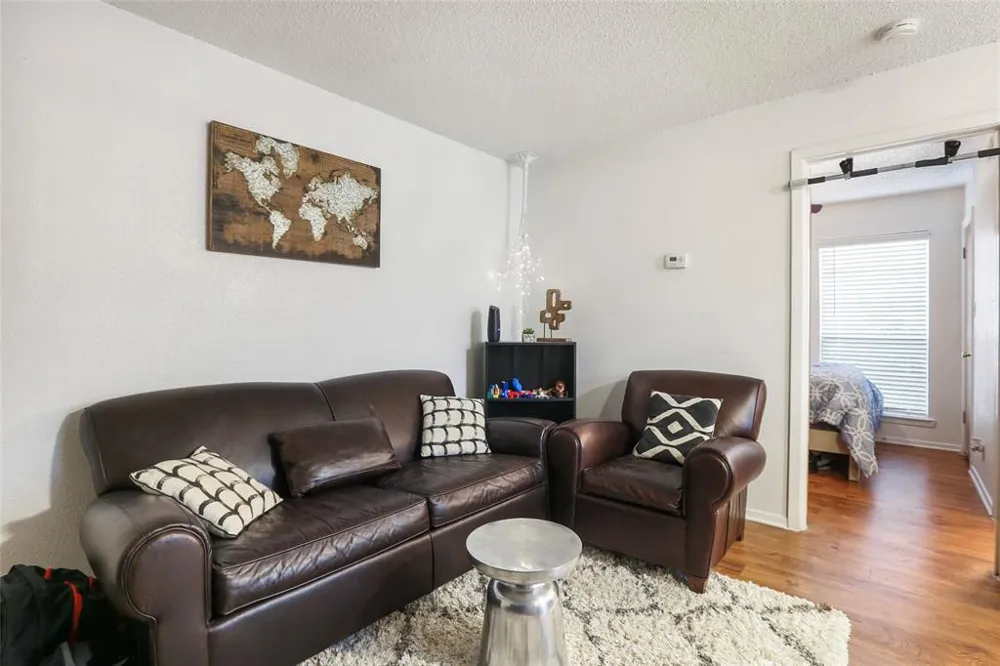2803 Hemphill Park #B-201 Austin, TX 78705