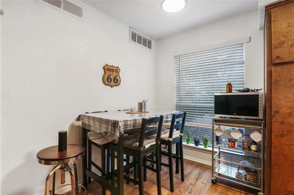 2803 Hemphill Park #B-201 Austin, TX 78705