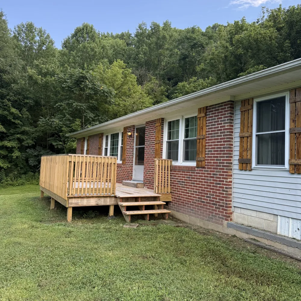 2625 Wartrace Hwy Whitleyville, TN 38588