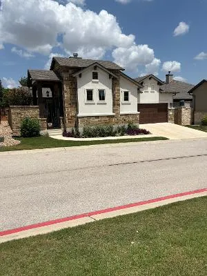 405 Skyflower Drive #V Georgetown, TX 78628
