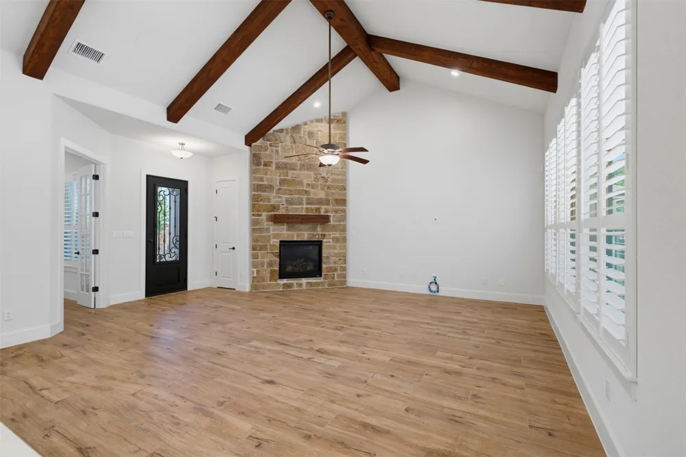 405 Skyflower Drive #V Georgetown, TX 78628