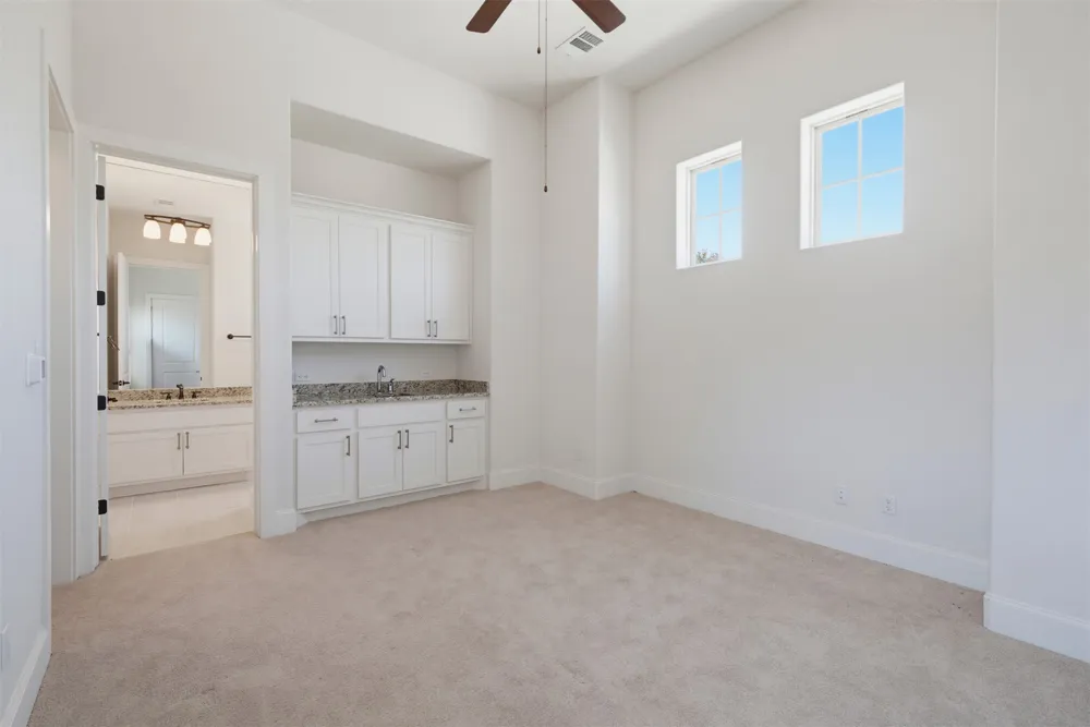 405 Skyflower Drive #V Georgetown, TX 78628