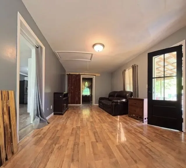 2625 Wartrace Hwy Pleasant Shade, TN 37145