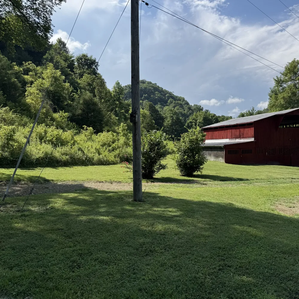 2625 Wartrace Hwy Pleasant Shade, TN 37145