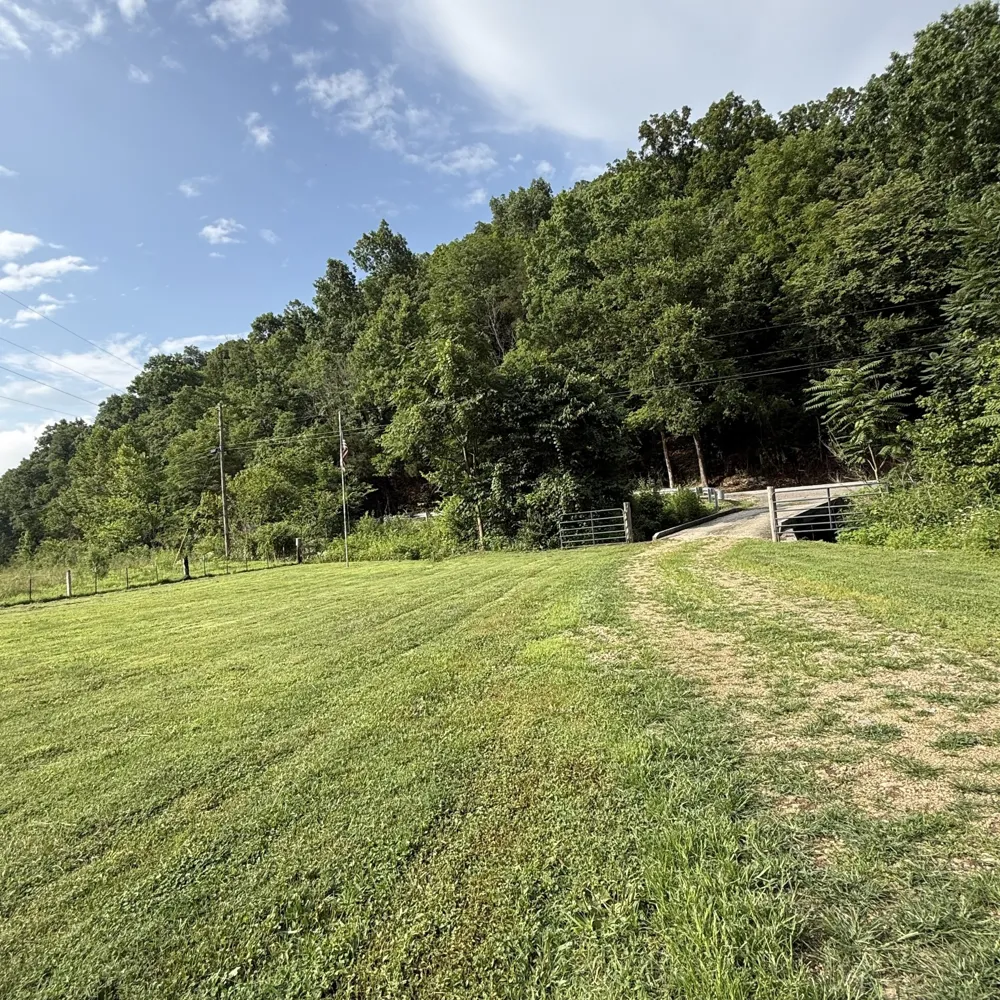 2625 Wartrace Hwy Pleasant Shade, TN 37145