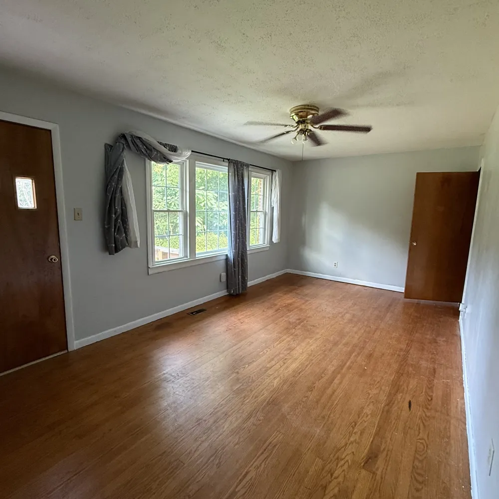 2625 Wartrace Hwy Pleasant Shade, TN 37145