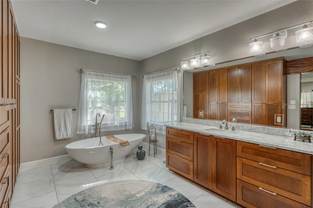150 Shady Lane Marble Falls, TX 78654