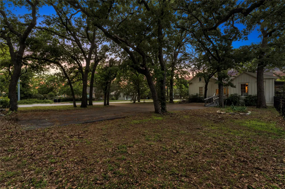 409 Main Street Burnet, TX 78611