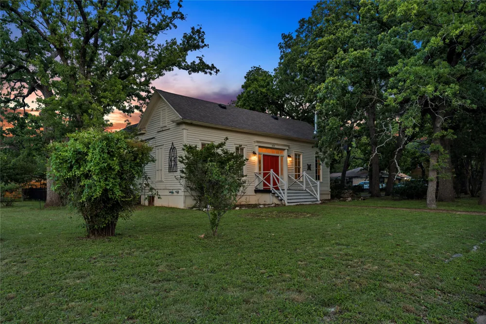 409 Main Street Burnet, TX 78611