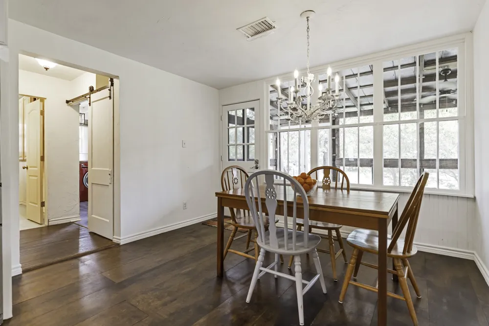 409 Main Street Burnet, TX 78611