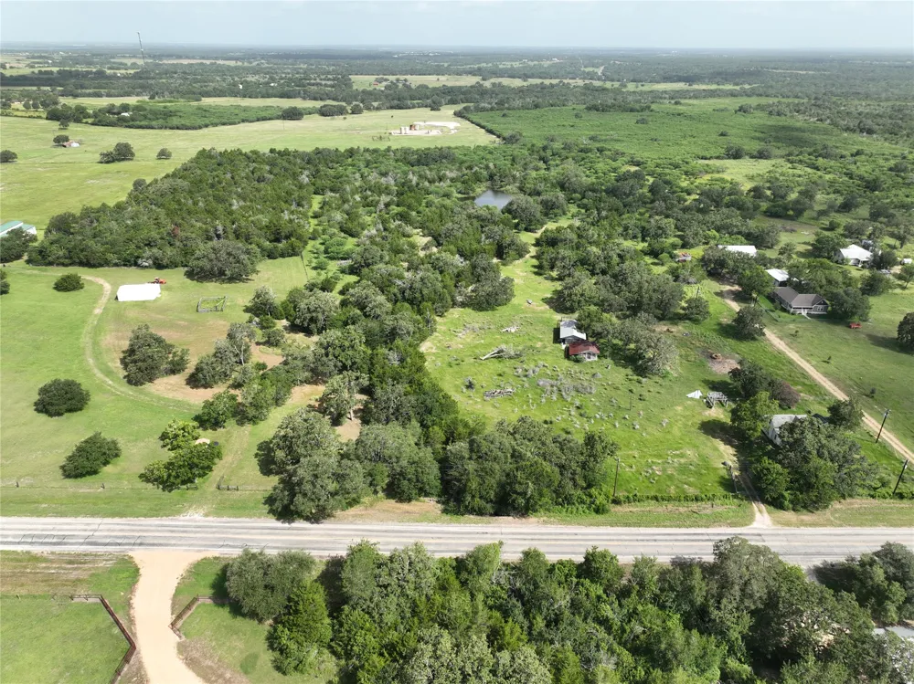 833 E State Highway 159 Fayetteville, TX 78940