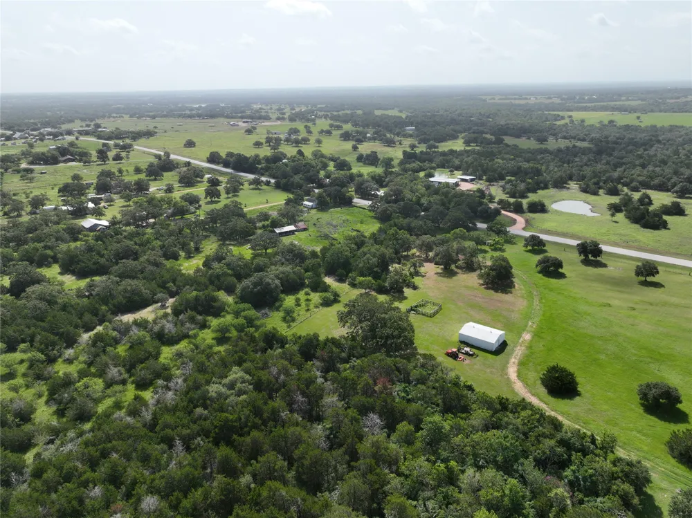 833 E State Highway 159 Fayetteville, TX 78940