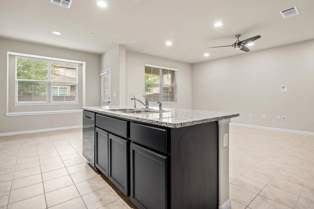 2880 Donnell Drive #1802 Round Rock, TX 78664