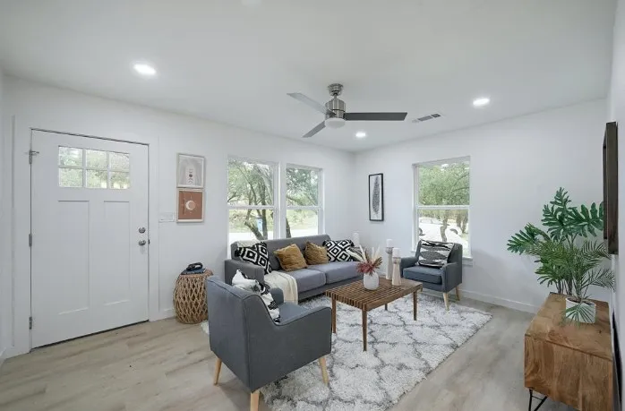 11403 Leander Street Jonestown, TX 78645