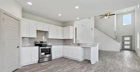 128 New Hampton Way