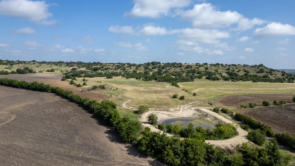105 Fm-1047 Evant, TX 76880
