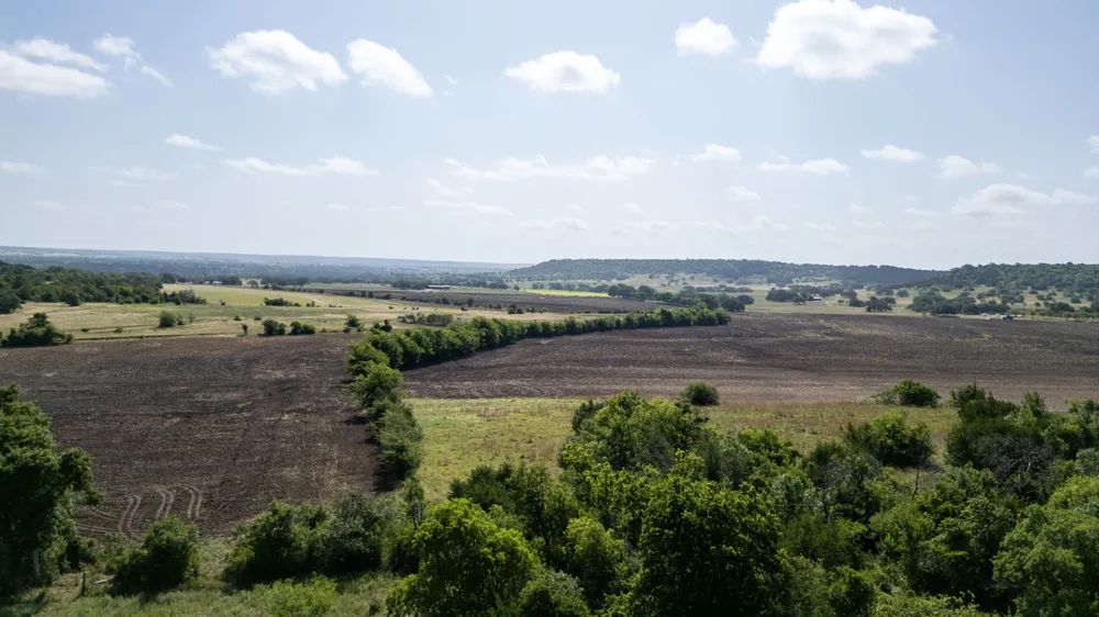 105 Fm-1047 Evant, TX 76880