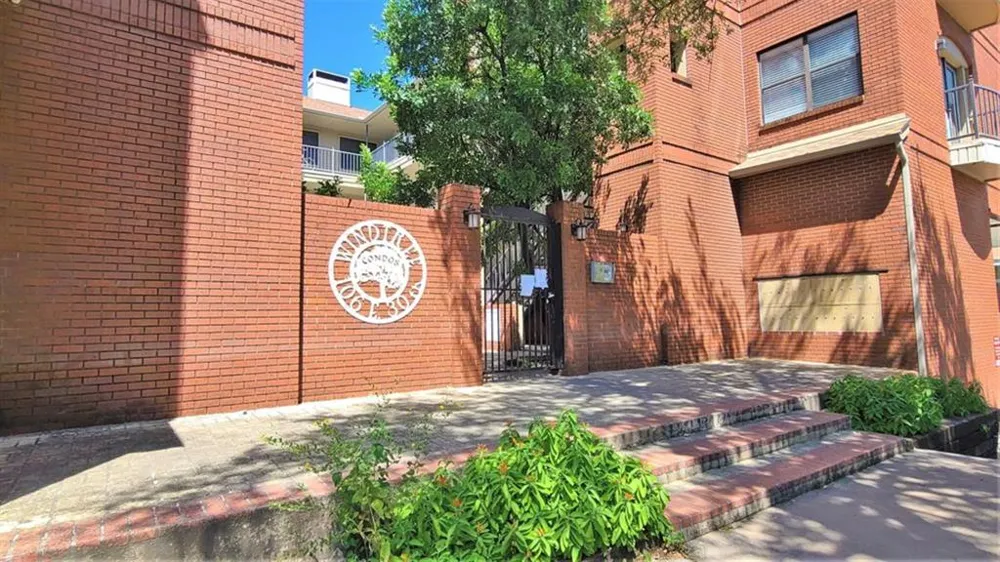 106 E 30TH STREET #308 Austin, TX 78705