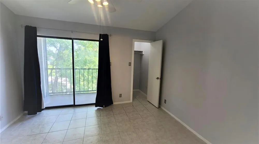 106 E 30TH STREET #308 Austin, TX 78705