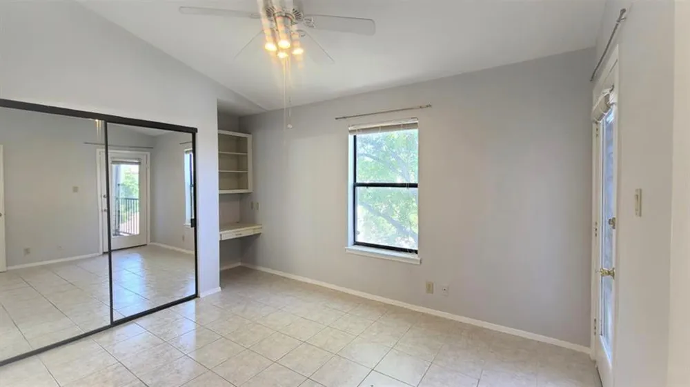 106 E 30TH STREET #308 Austin, TX 78705