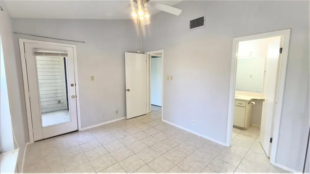106 E 30TH STREET #308 Austin, TX 78705
