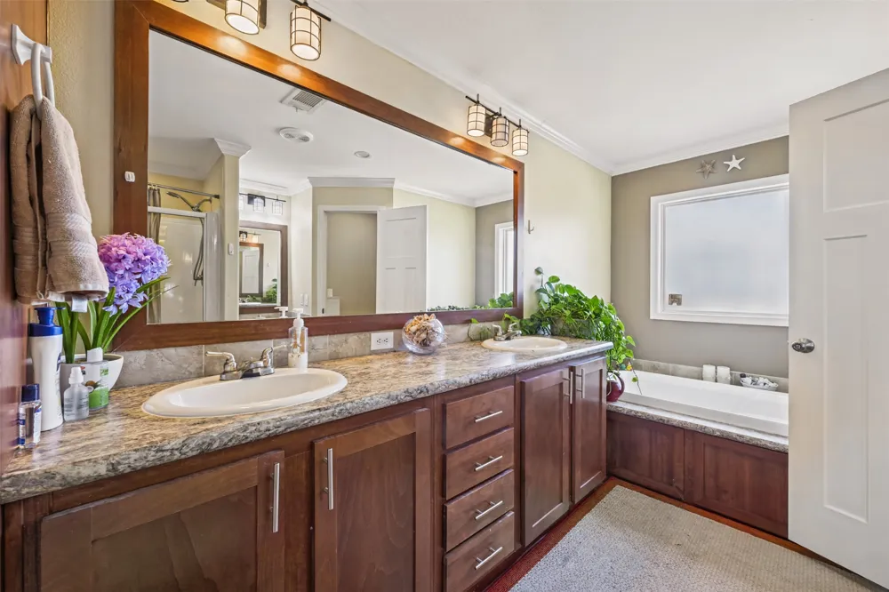 5904 Fm 621 Martindale, TX 78655