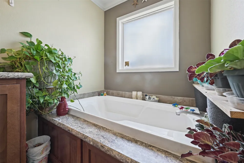5904 Fm 621 Martindale, TX 78655