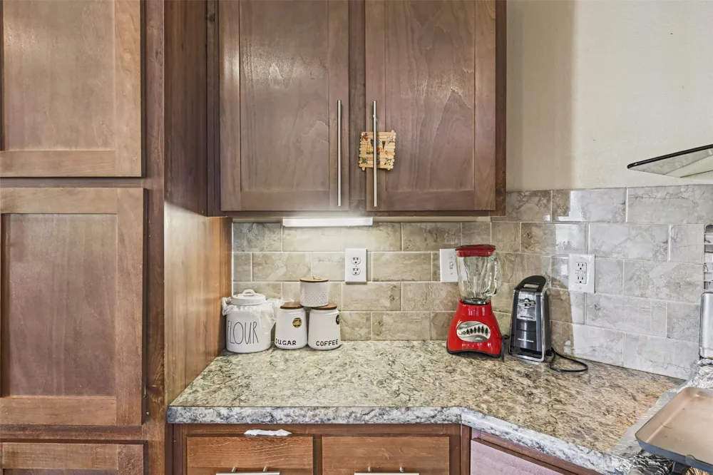 5904 Fm 621 Martindale, TX 78655