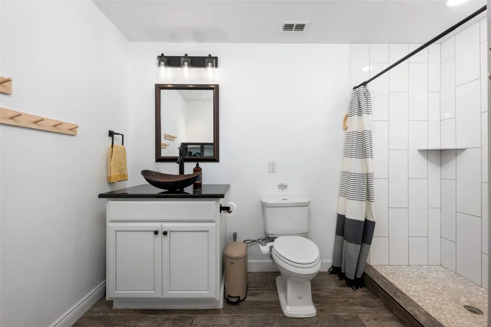 493 Cottletown Road #C Smithville, TX 78957
