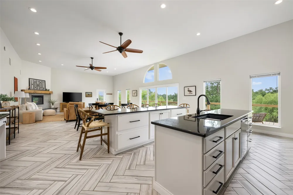 493 Cottletown Road #C Smithville, TX 78957