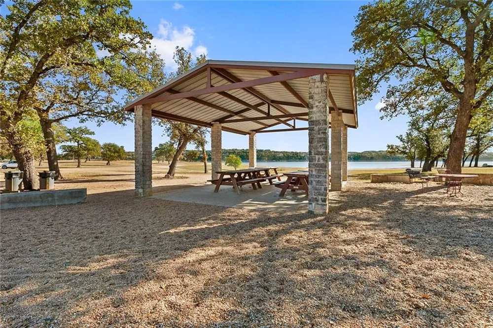 19047 Venture Drive Point Venture, TX 78645