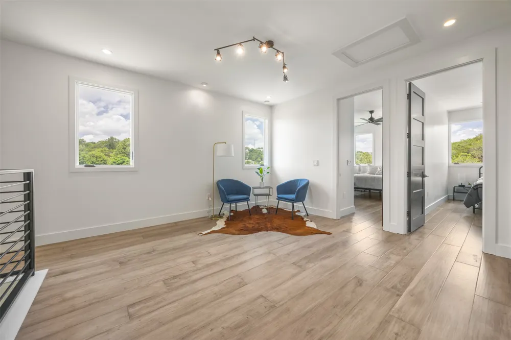 15040 Broken Bow Trail Austin, TX 78734
