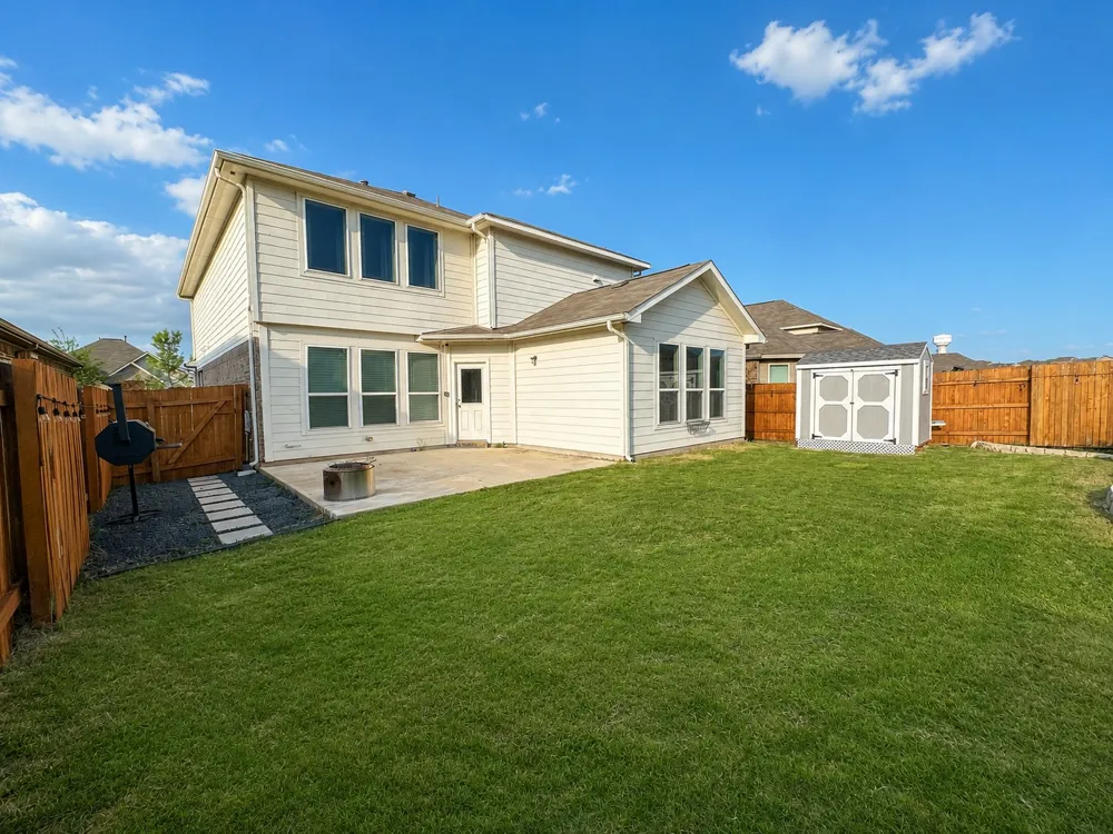 604 Vista Gardens Drive Buda, TX 78610