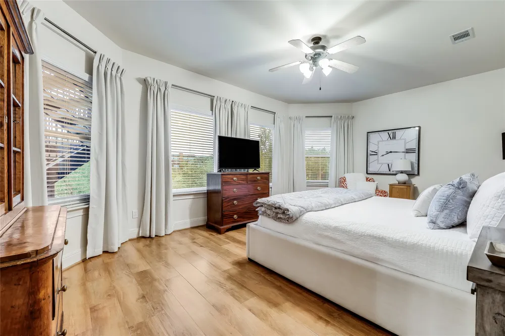 1307 Osprey Ridge Loop Lago Vista, TX 78645