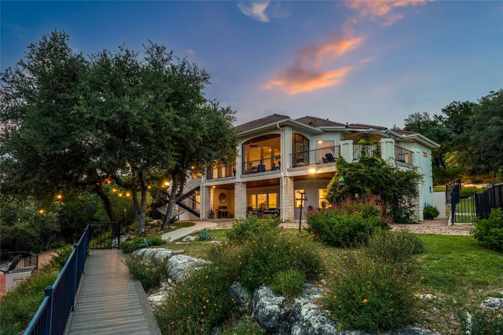 1307 Osprey Ridge Loop Lago Vista, TX 78645