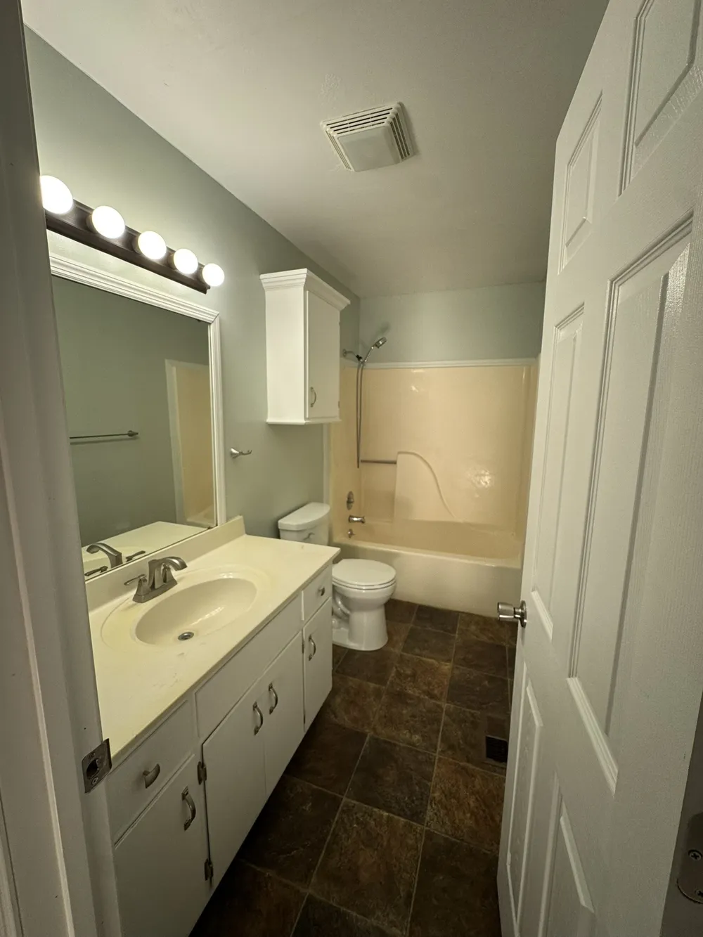 15 Harper Dr Fayetteville, TN 37334