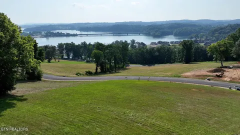 2429 Starboard Crest Rd