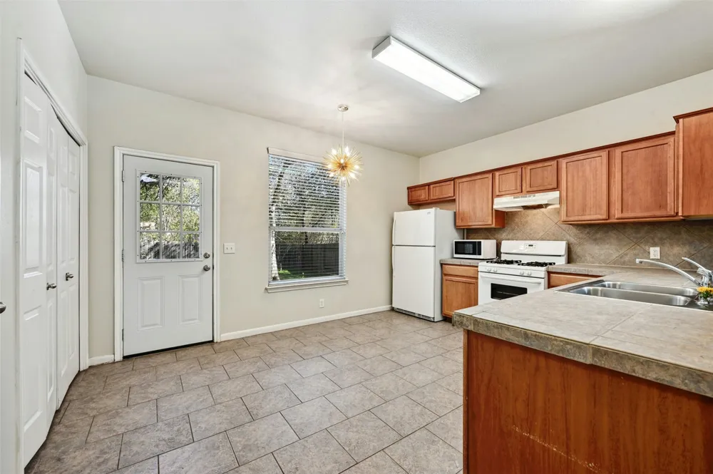 2412 Allred Drive #A Austin, TX 78748
