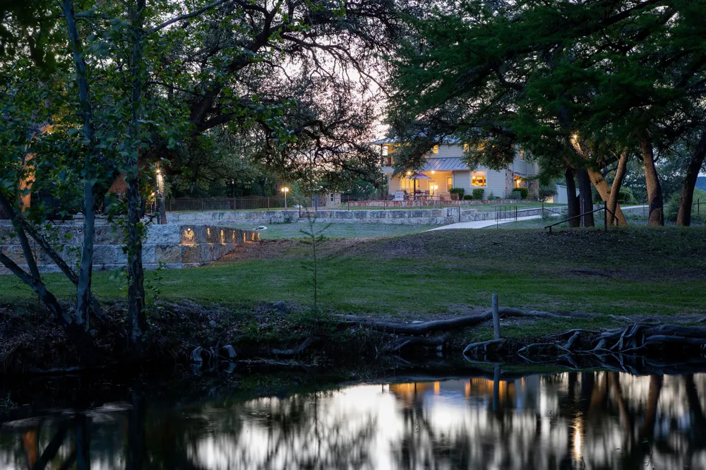 4292 N Us 83 Highway Leakey, TX 78873