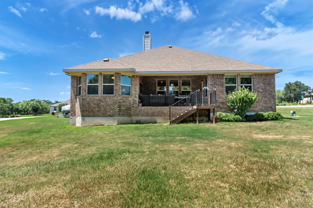 104 Harris Hawk Cove Cedar Creek, TX 78612