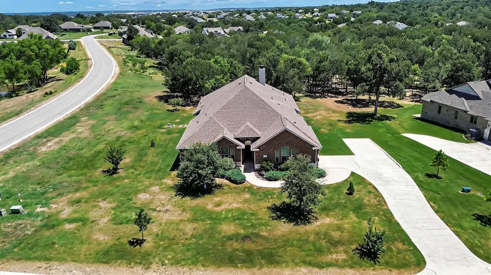 104 Harris Hawk Cove Cedar Creek, TX 78612