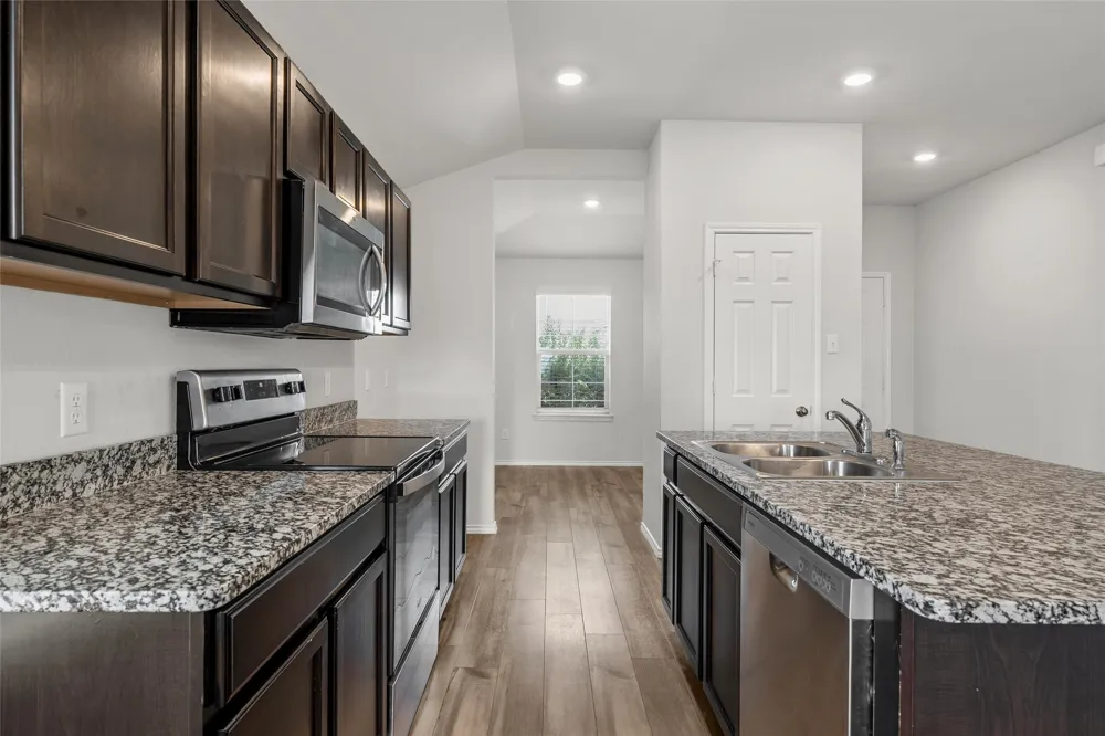 1049 Velvet Court Troy, TX 76579